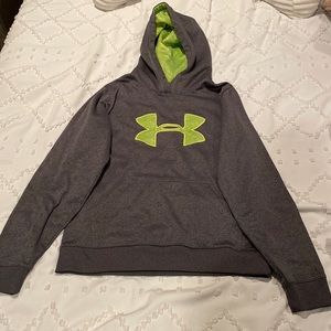 Under Armour sweatshirt size S